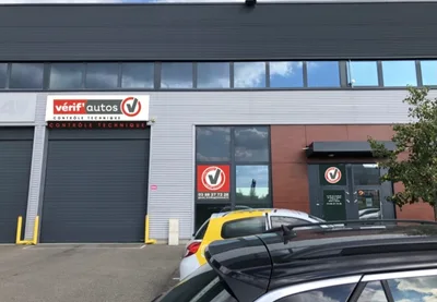 Devanture de Vérif'Autos