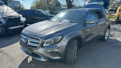 Devanture de Carrosserie Mwkars