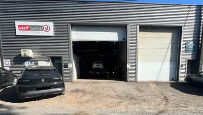 Devanture de Vérif'Autos Contrôle Technique Automobile Saint-Etienne