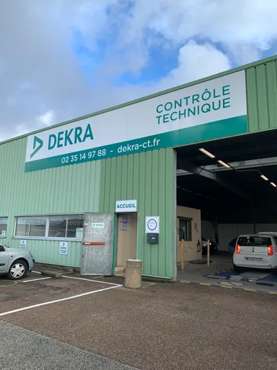 Devanture de DEKRA contrôle technique Canteleu (AUTO - MOTO)