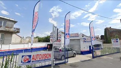 Devanture de Autovision Romainville (69 Bd Branly)