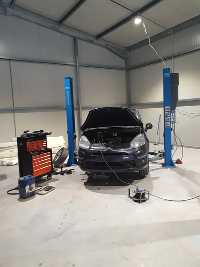 Devanture de Experience Auto