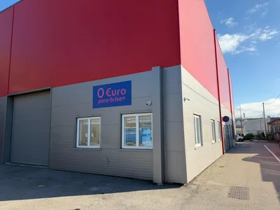 Devanture de Euro Pare Brise + Valence