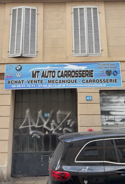 Devanture de Mt carrosserie