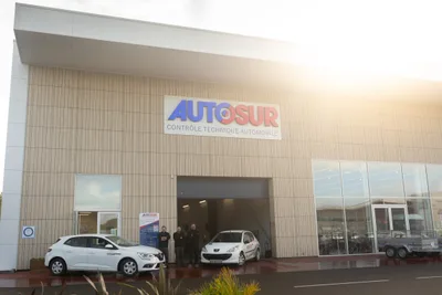 Devanture de Autosur Saint-Nazaire Immaculée
