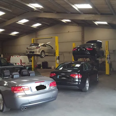Devanture de Garage des Pierres Blanches