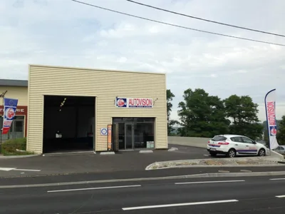 Devanture de Autovision Quimper Auto Contrôle