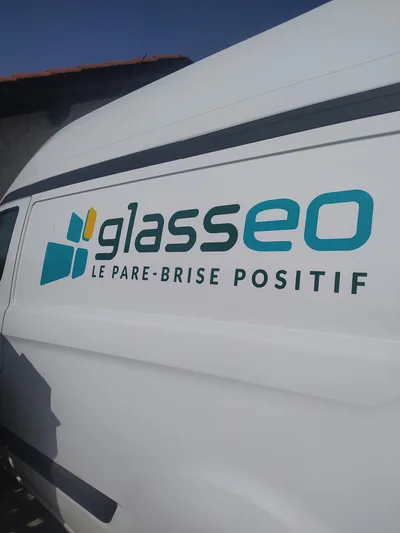 Devanture de Glasseo