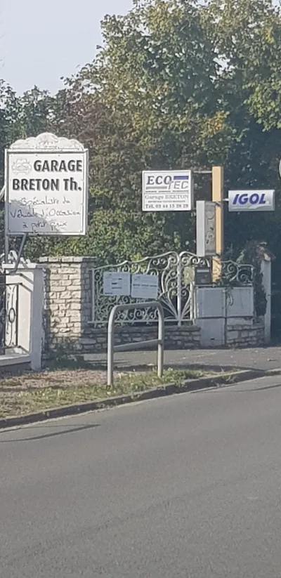 Devanture de Garage Breton