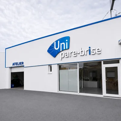 Devanture de UNI PARE-BRISE / Réparation et remplacement de pare-brise (62)