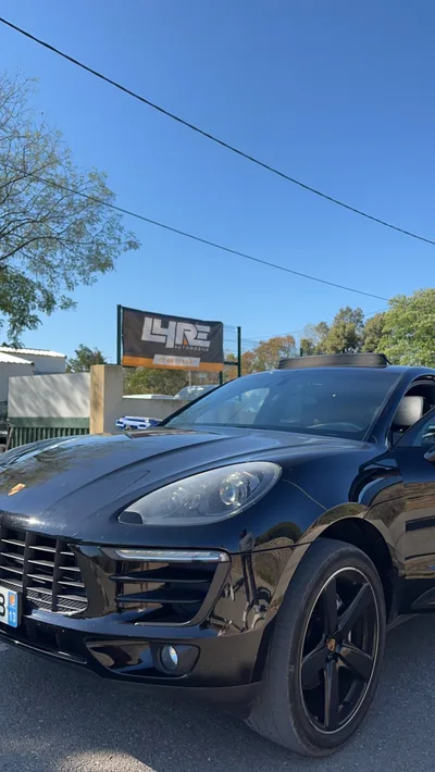 Devanture de Lyre Automobile