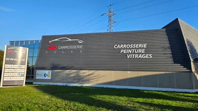 Devanture de JD CARROSSERIE colas
