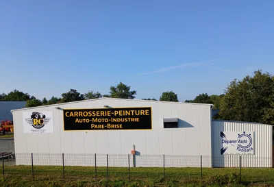 Devanture de Carrosserie, peinture et restauration de véhicules : RC PEINTURE