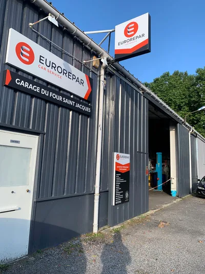 Devanture de Garage du four st jacques compiegne