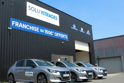 Devanture de SoluVitrages Nantes