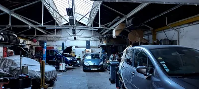 Devanture de Garage de la Chine