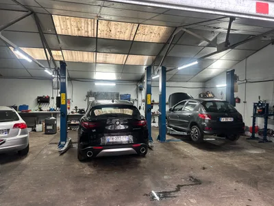 Devanture de GTA Automobiles