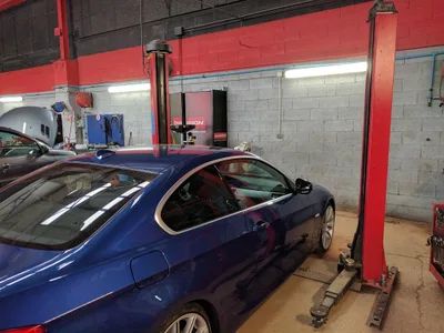 Devanture de Faites le Vous Même Auto