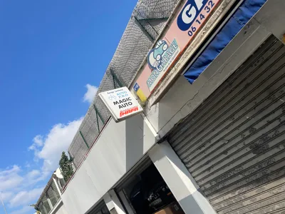 Devanture de Magic Auto
