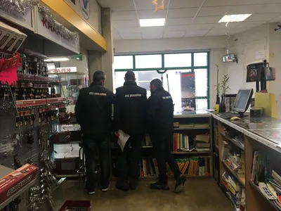 Devanture de Etablissement renaudin magasin