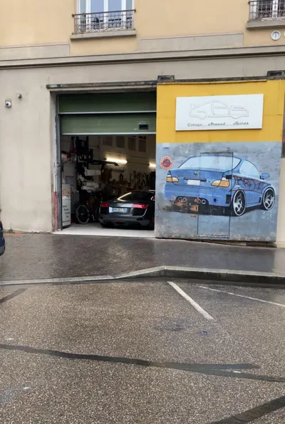 Devanture de Garage Arnaud Sports
