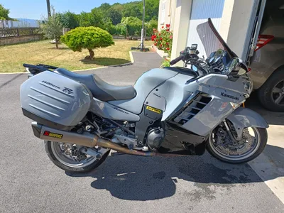 Devanture de First auto