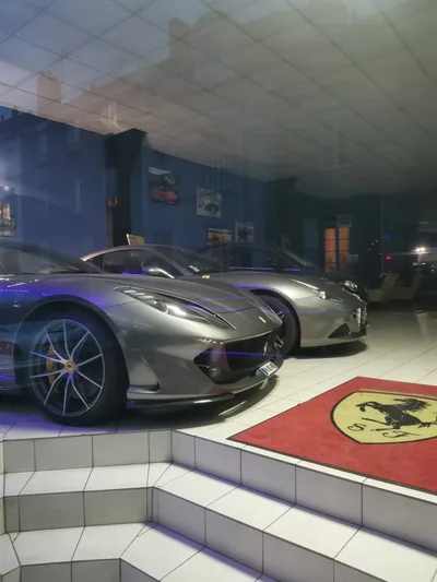 Devanture de Garage Houdmon