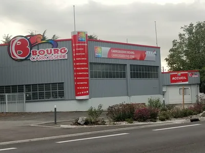 Devanture de CARROSSERIE BOURG