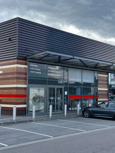 Devanture de Glass Express Rennes - Remplacement Pare-Brise
