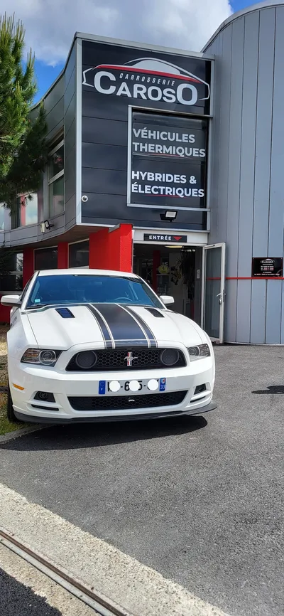 Devanture de Carrosserie Mérignac - Caroso