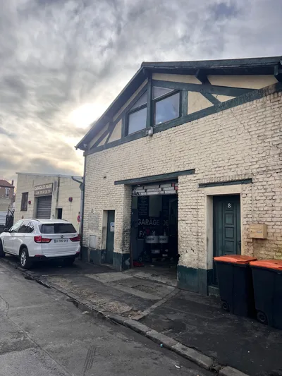 Devanture de garage de parks