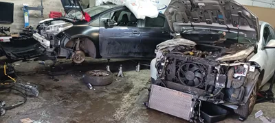 Devanture de Garage LA SOLUTION MÉCANIQUE CARROSSIER