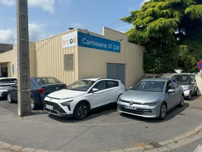 Devanture de DF CAR