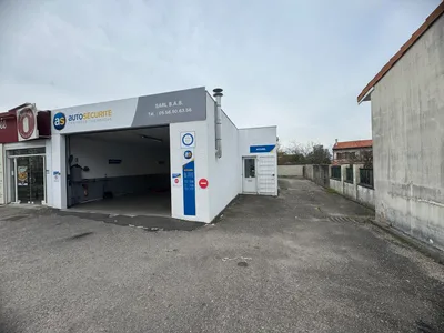 Devanture de AS Auto Sécurité Contrôle technique Le Bouscat