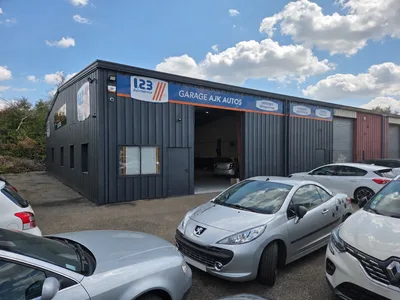 Devanture de AJK AUTOS 1,2,3 AutoService