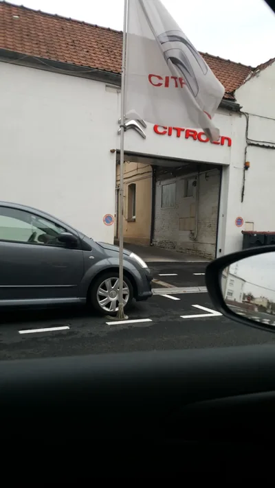 Devanture de Garage Macquart