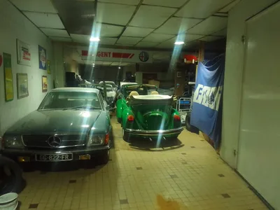 Devanture de Garage Laurent Frances