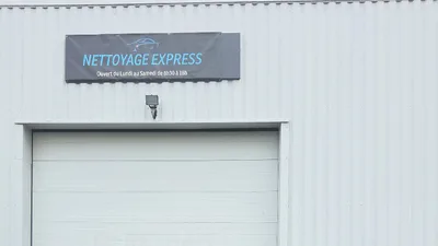 Devanture de Nettoyage Express