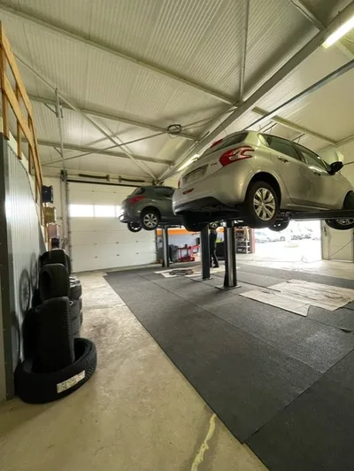 Devanture de Exxen auto