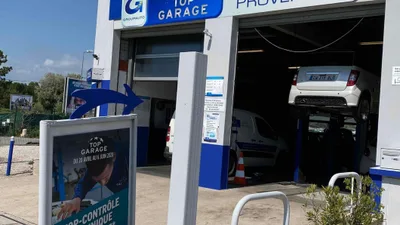 Devanture de Garage Provençal