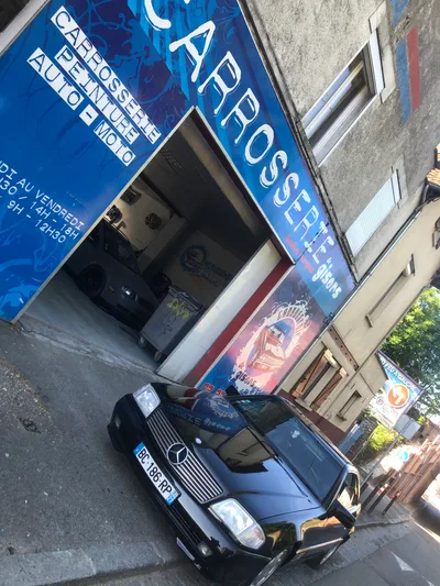 Devanture de La carrosserie de gisors