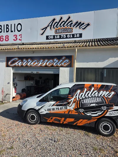 Devanture de Addams Carrosserie