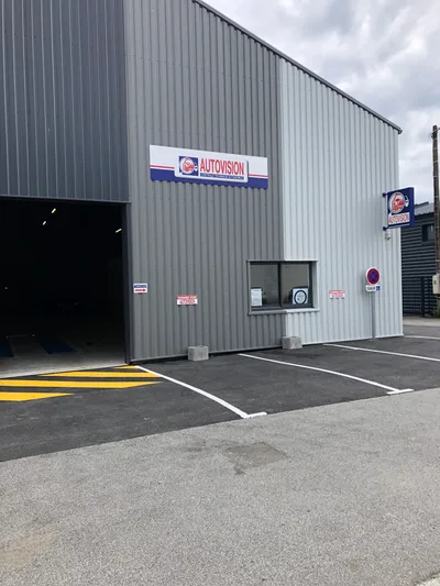 Devanture de CT Rennes Controle technique Rennes Ouest Auto et Moto