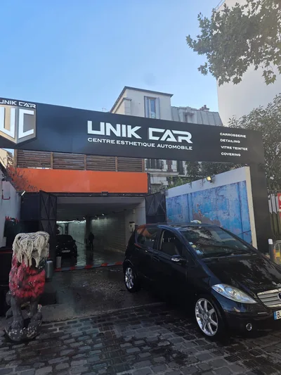 Devanture de UNIKCAR SAINT OUEN