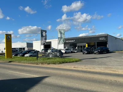Devanture de Garage De La Nouvelle France