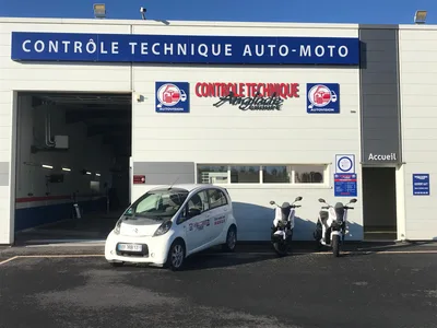 Devanture de CT Anglade Contrôle technique Perpignan Tecnosud