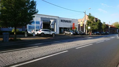 Devanture de Chereng Automobiles