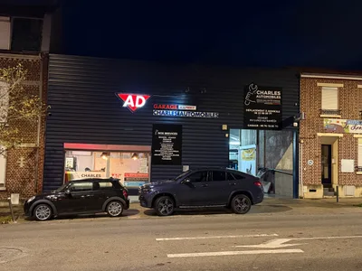 Devanture de Charles Automobiles