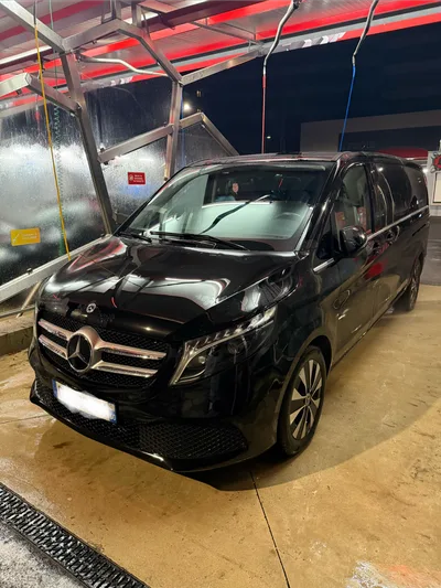 Devanture de Stellias Auto