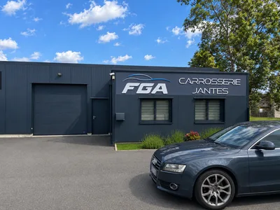 Devanture de FGA Carrosserie Jantes